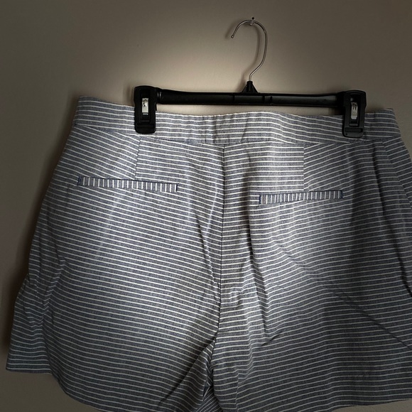 Shorts - Picture 3 of 3